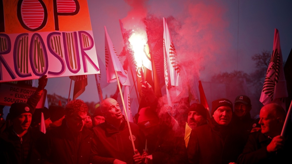 Polscy rolnicy protestują w Strasburgu