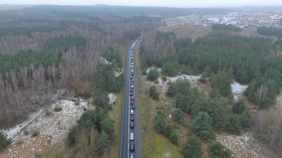 Gigantyczne kolejki do granicy. "Konsekwencje ponosimy przede wszystkim my" [ZDJĘCIA]