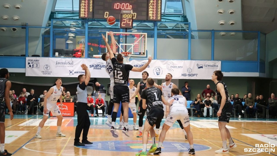 Czarodzieje z Wydm - ósma wygrana w sezonie [ZDJĘCIA]