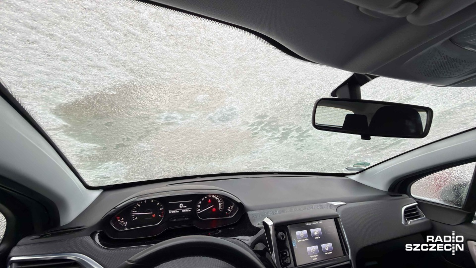 Ślisko i niebezpiecznie. Ubezpieczalnie szykują się na falę zgłoszeń