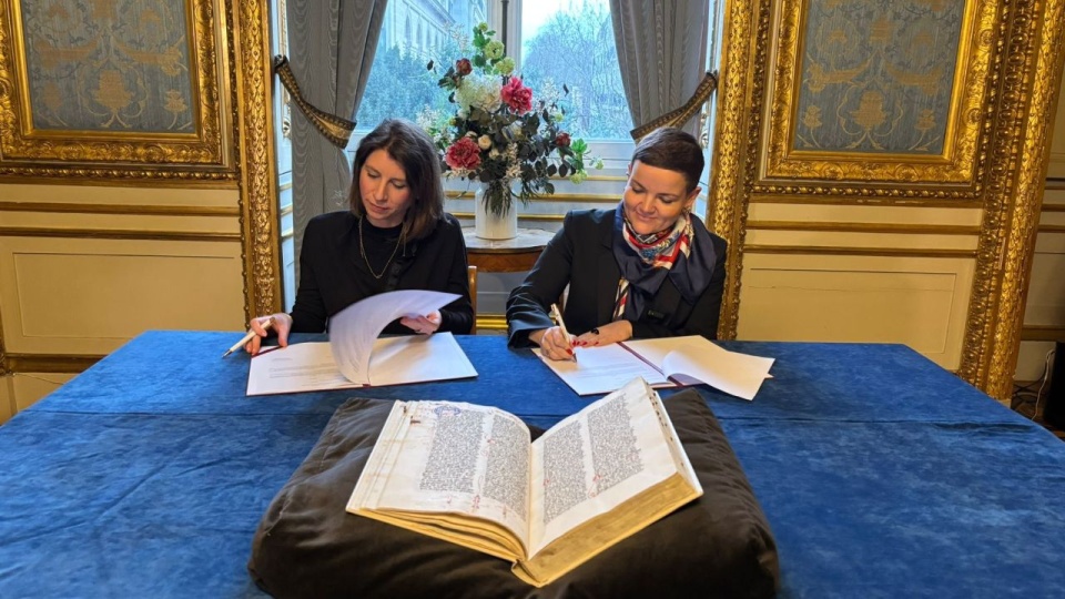 Skradziony XV-wieczny manuskrypt z dziełami św. Augustyna wraca do Polski