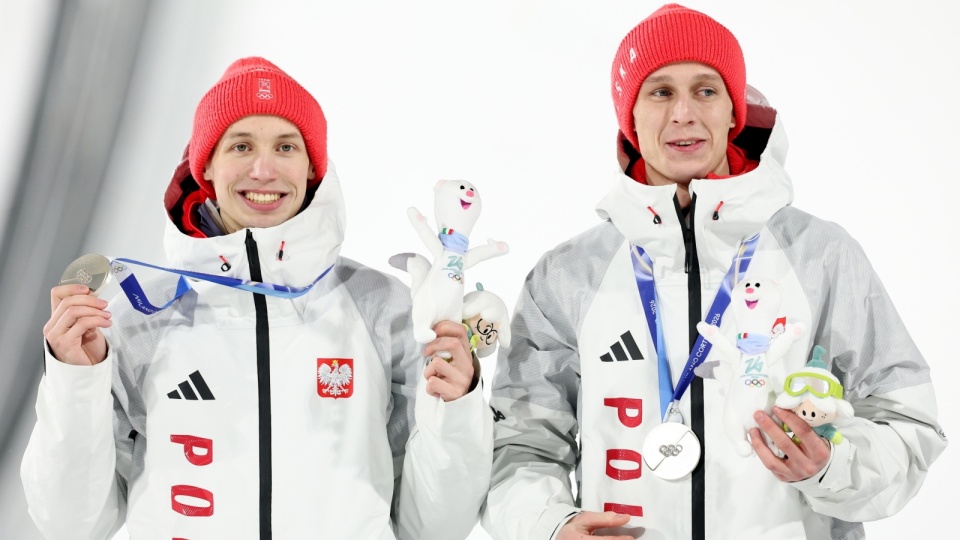 Srebro olimpijskie polskich skoczków [ZDJĘCIA]