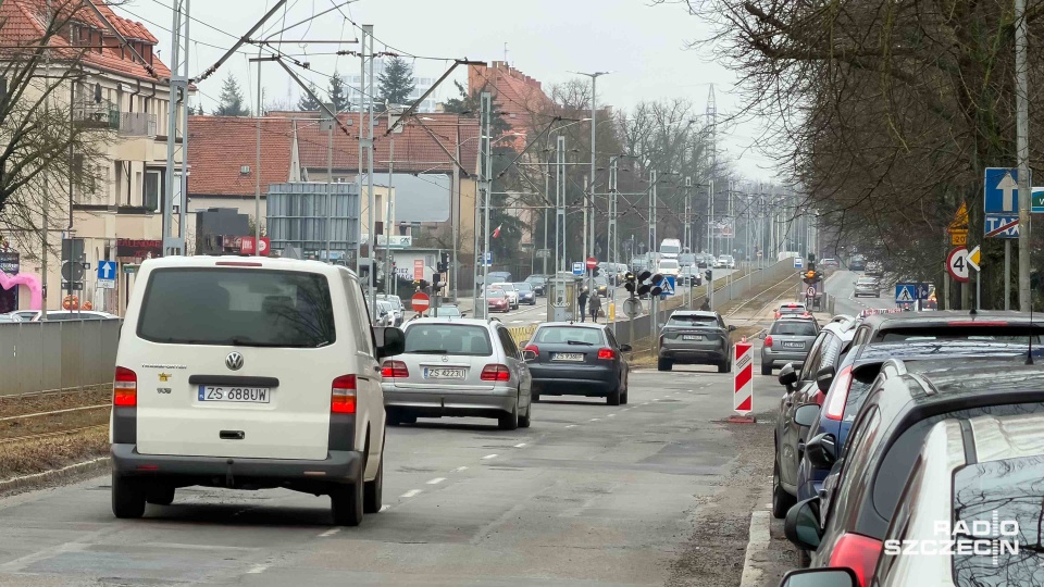 Cztery przetargi i prawie cztery lata - pas rowerowy na Mickiewicza nadal w fazie projektu [ZDJĘCIA]