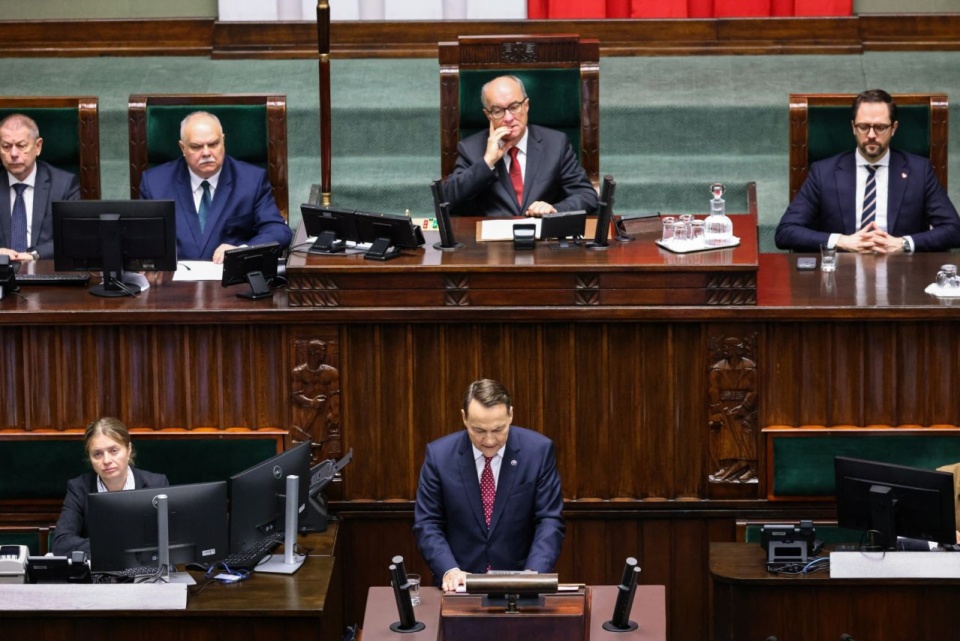 "Zagrożenie wojną nie może wywołać paraliżu"