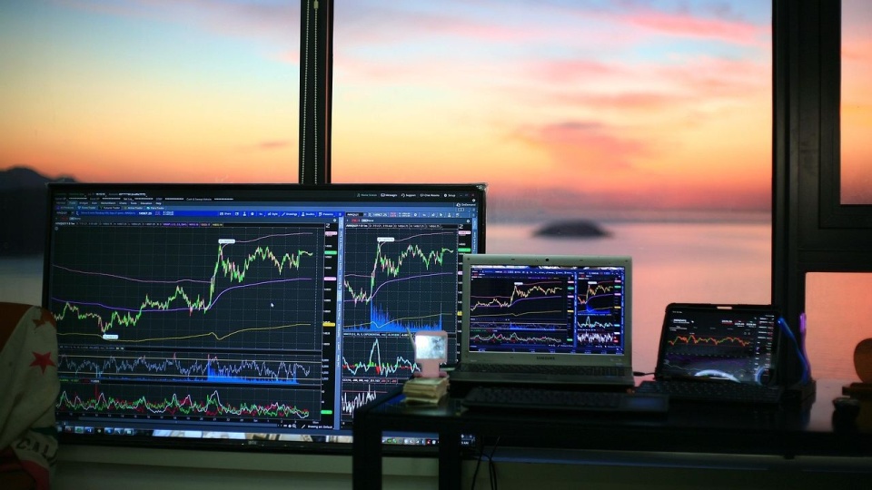 Cztery scenariusze dla cen paliw po atakach na Bliskim Wschodzie