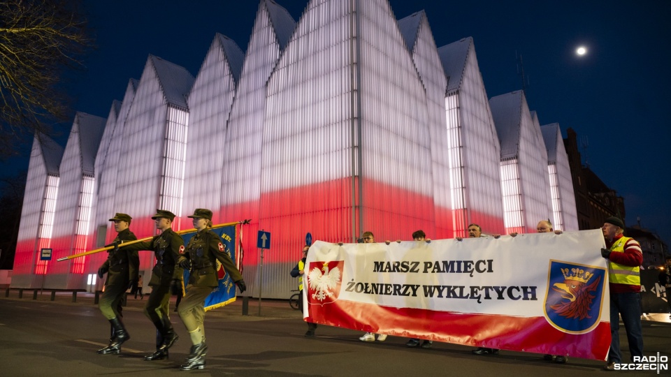"Cześć i chwała bohaterom". Szczeciński Marsz Pamięci Żołnierzy Wyklętych [ZDJĘCIA]