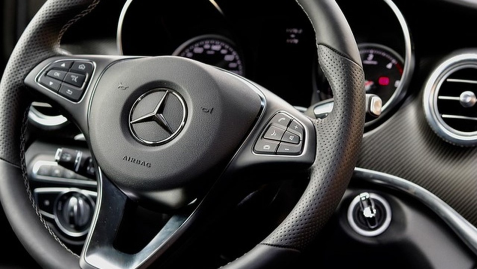 Przekroczył prędkość o 100 km i stracił prawo jazdy