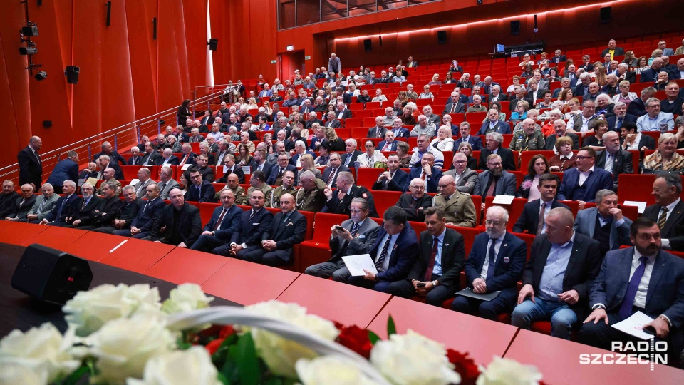 Damy i Kawalerowie odznaczeni przez IPN