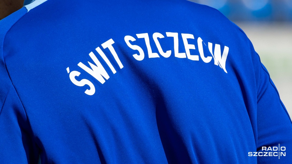 Wypożyczony z ekstraklasy, grał w młodzieżowej reprezentacji. Świt się wzmacnia