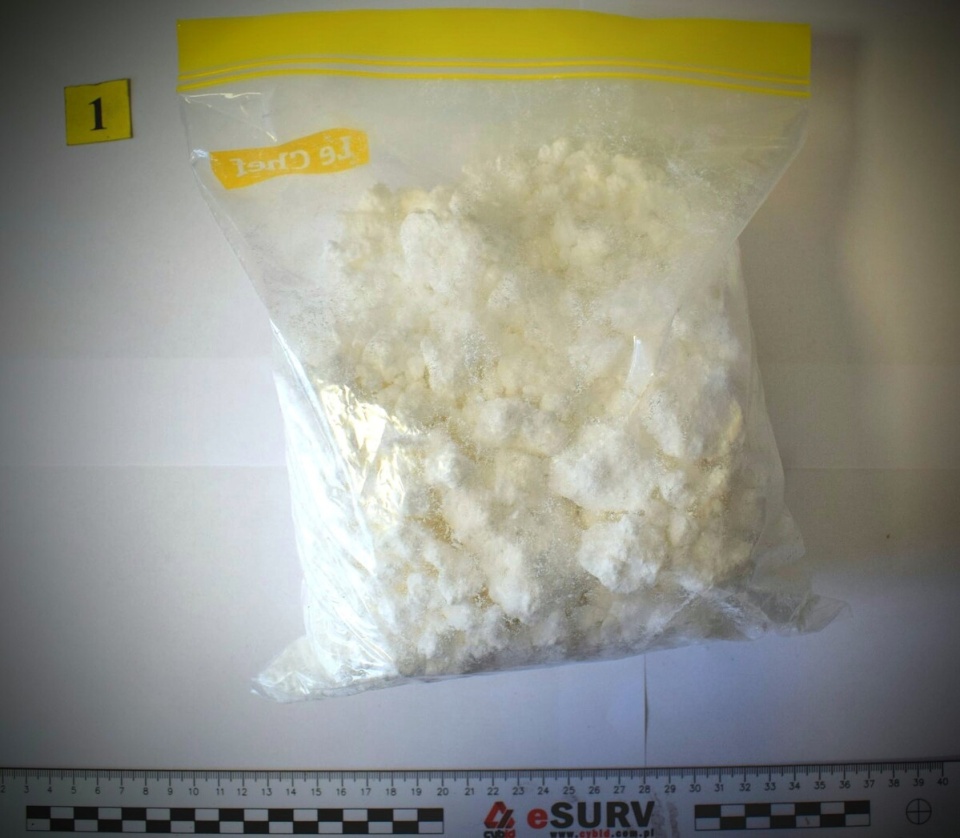 Ponad kilogram narkotyków w mieszkaniu