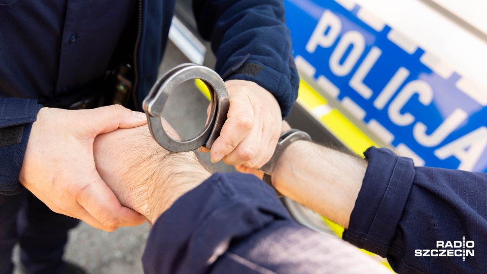 Policja zatrzymała mężczyznę mogącego mieć związek ze śmiercią kobiety w Szczecinie