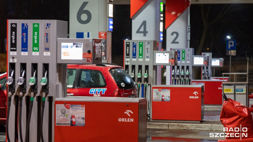 Mechanizm "Ceny Paliwa Niżej" na razie nie będzie wygaszany