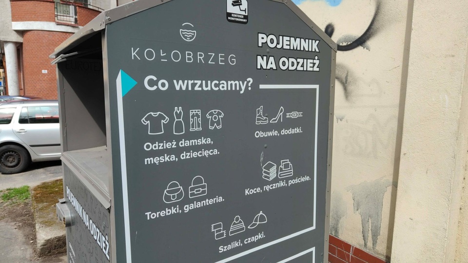 Więcej kontenerów na tekstylia na ulicach Kołobrzegu