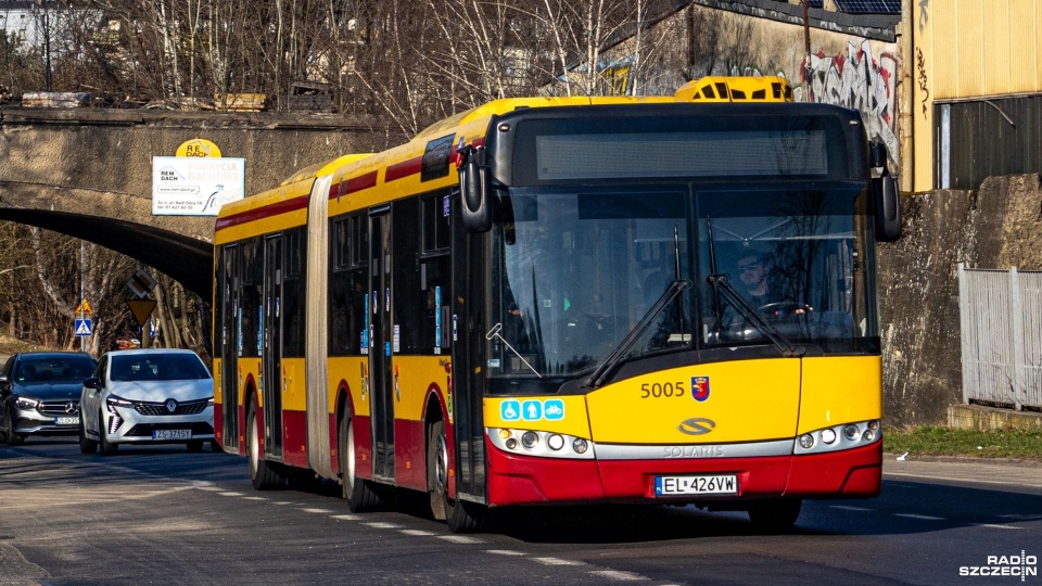 Po szczecińskich ulicach tymczasowo jeżdżą autobusy z Łodzi [ZDJĘCIA]