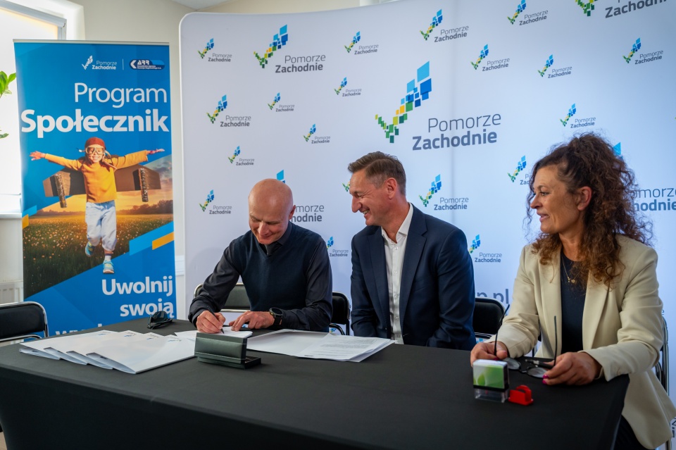 320 nowych inicjatyw Programu Społecznik. Wolontariat i bezpieczeństwo w centrum uwagi