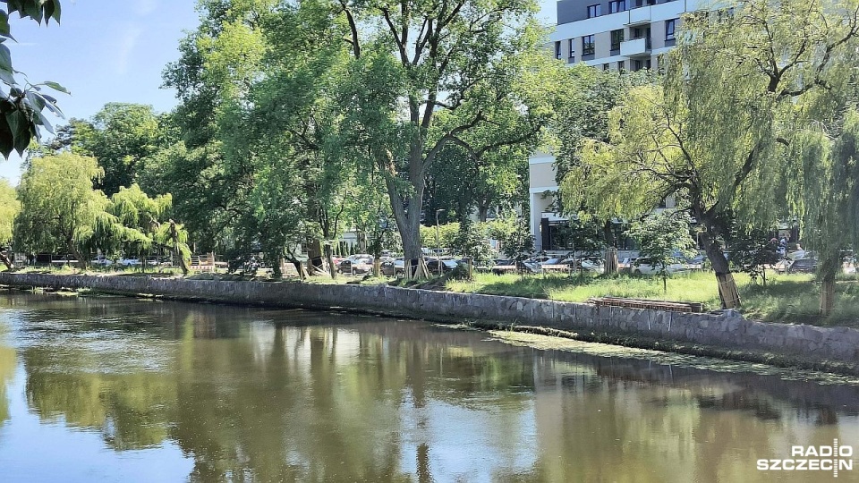 Trwa przestój przy przebudowie brzegów Parsęty