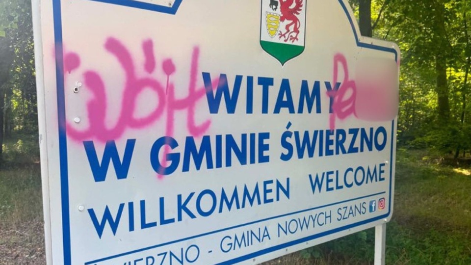 Wójt gminy Świerzno jest stale nękany. Oprócz hejtu, spalono mu samochód