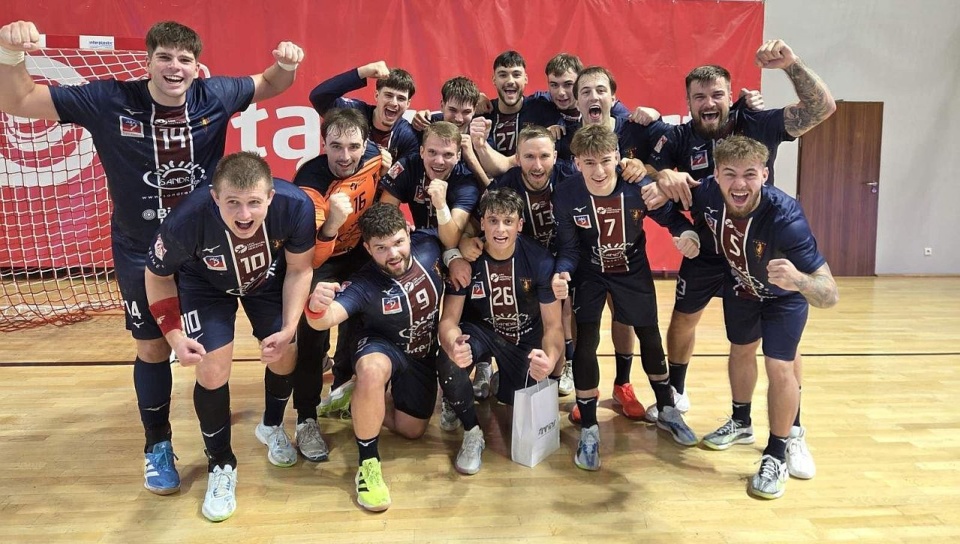 Derby dla piłkarzy ręcznych Sandry SPA Pogoni