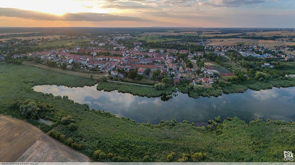 Modernizacja terenu przy jeziorze w Mieszkowicach za ponad milion złotych