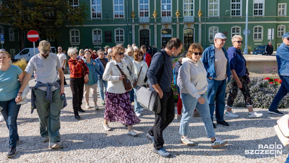 Odkrywali życiorysy i historie stojące za nazwami ulic Szczecina [ZDJĘCIA]