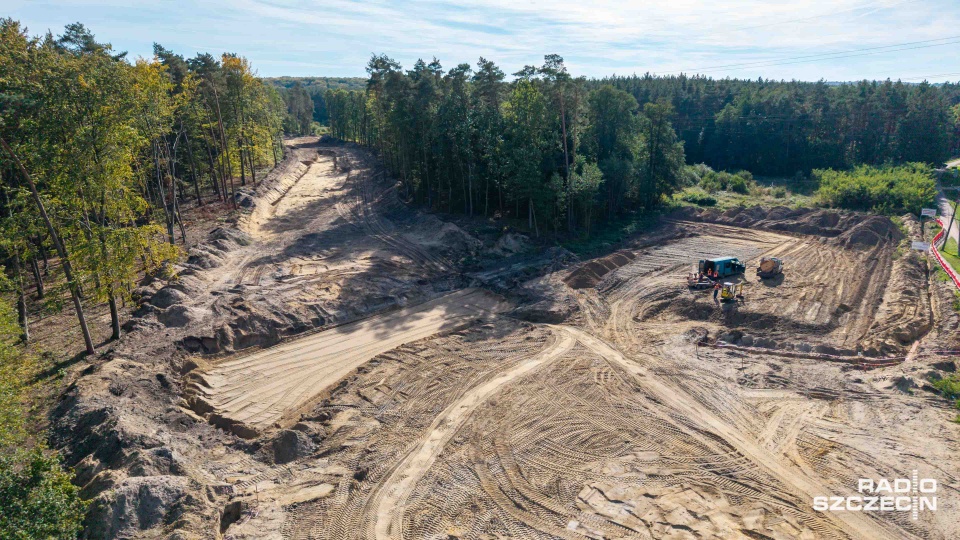 Budowa pierwszego etapu obwodnicy Polic przebiega zgodnie z planem [ZDJĘCIA]