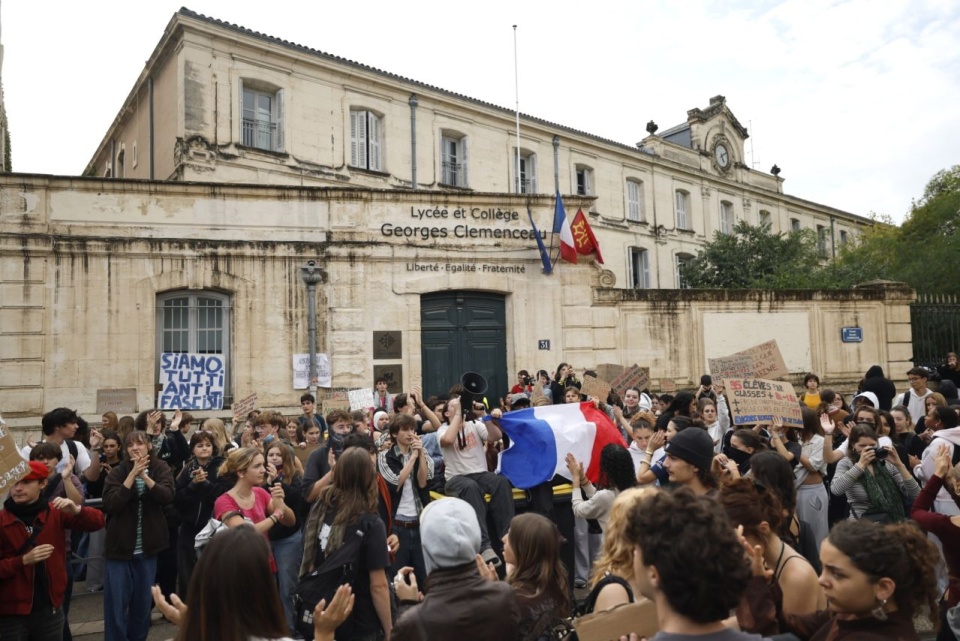 Protesty licealistów we Francji. Kilka tysięcy zatrzymanych