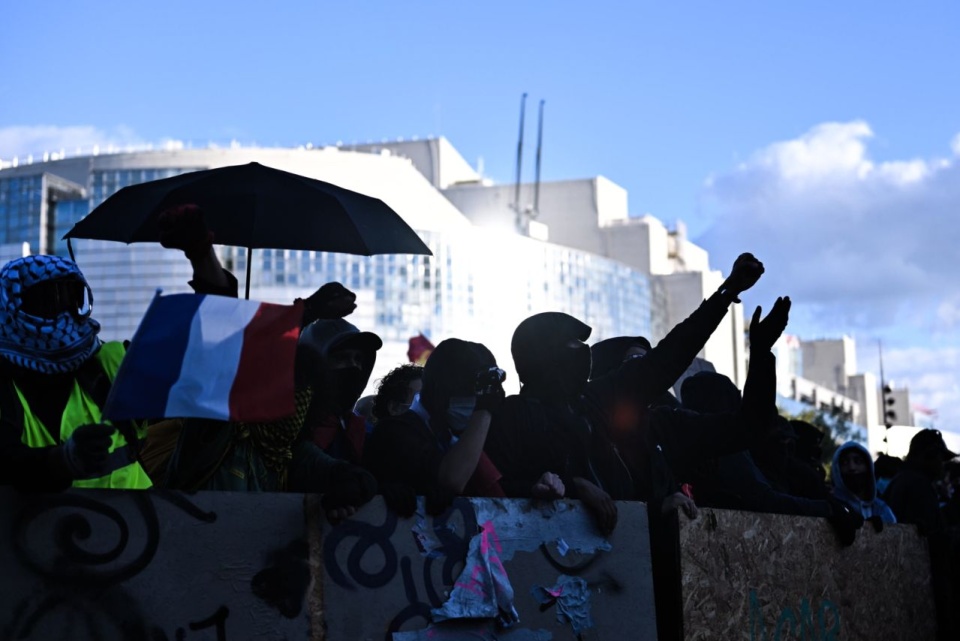 Paryż: zamieszki podczas demonstracji licealistów