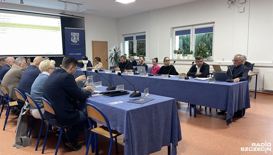Rada Gminy Dobra poparła mieszkańców sprzeciwiających powstaniu MOP-u