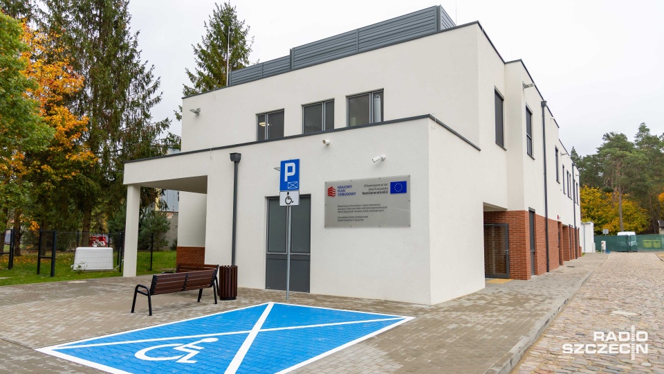 Szybsza i lepsza diagnostyka w szpitalu w Zdunowie. Otwarto nowy budynek Zakładu Patomorfologii [ZDJĘCIA]